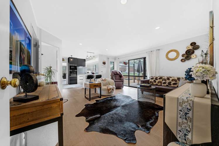 41 Clydesdale Road Somerville_16