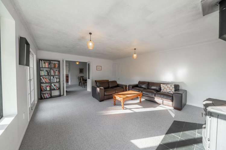 46 Awarua Road Otatara_9