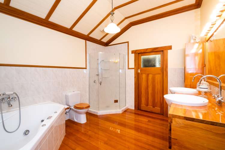 16 Hukarere Road Bluff Hill_19