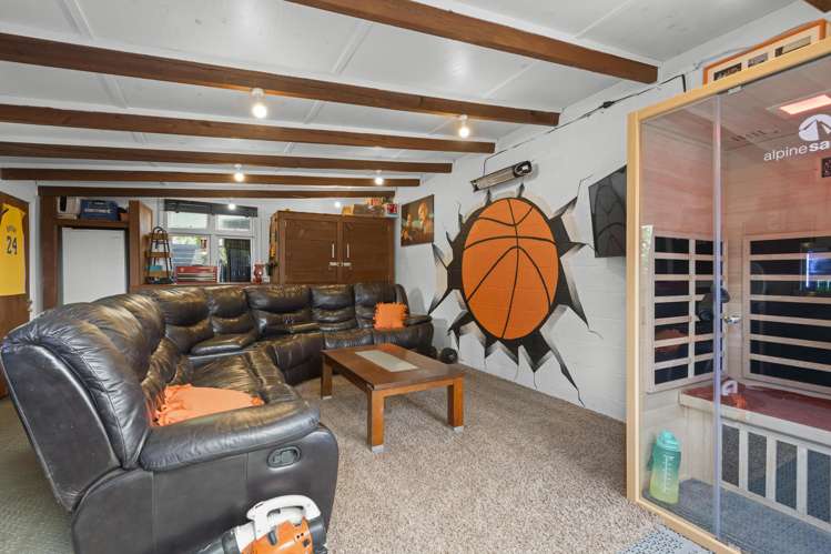 11 Durham Crescent Palmerston North Central_12