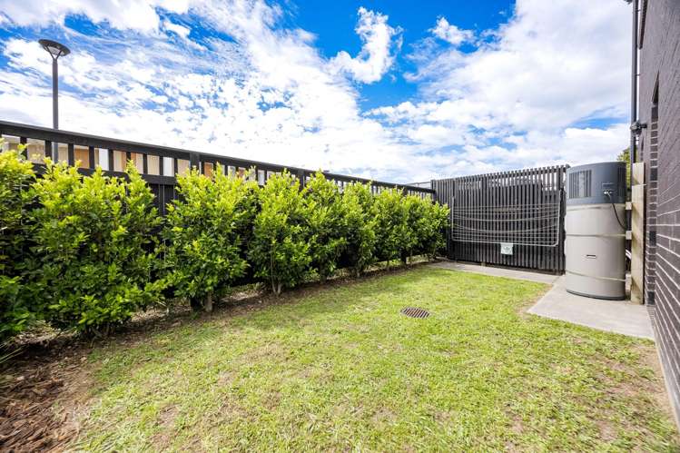 82 Glidepath Road Hobsonville_2
