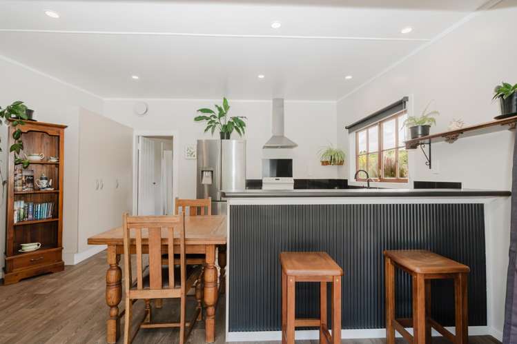 18 Bernard Street Pukemiro_3