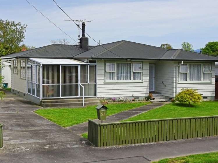 51 Intermediate Street Solway_24