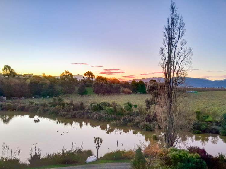 12 Lake View Place Fairhall_42