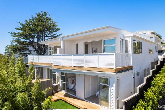 Seaside Sophistication in Mairangi Bay