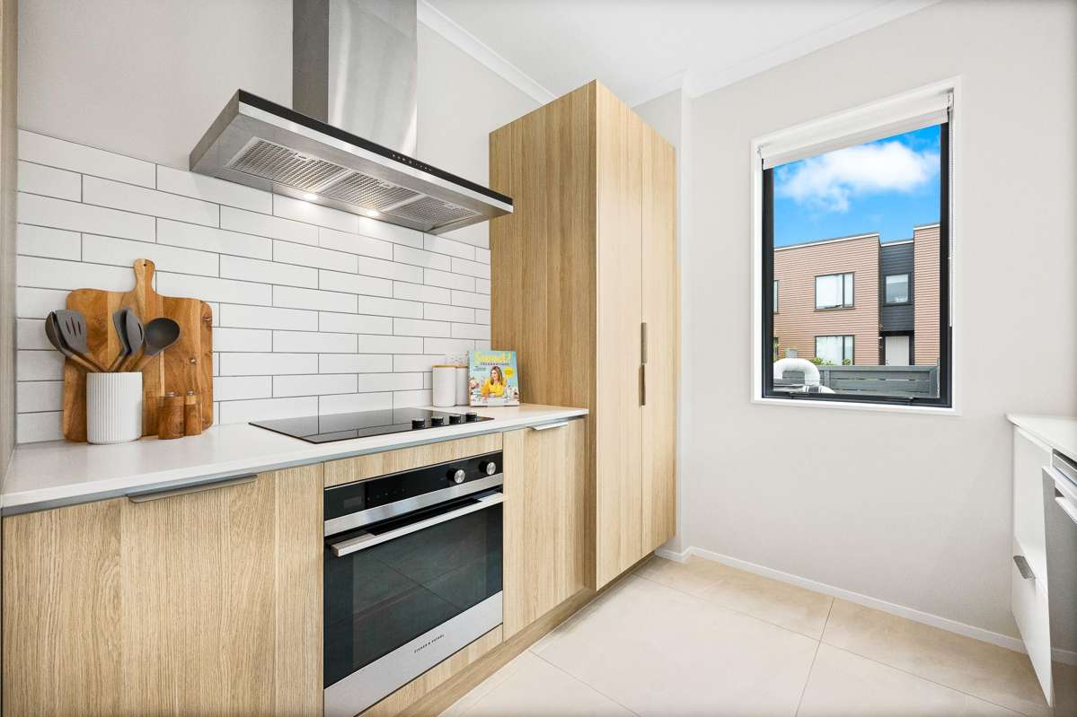 38 Roundel Crescent_1