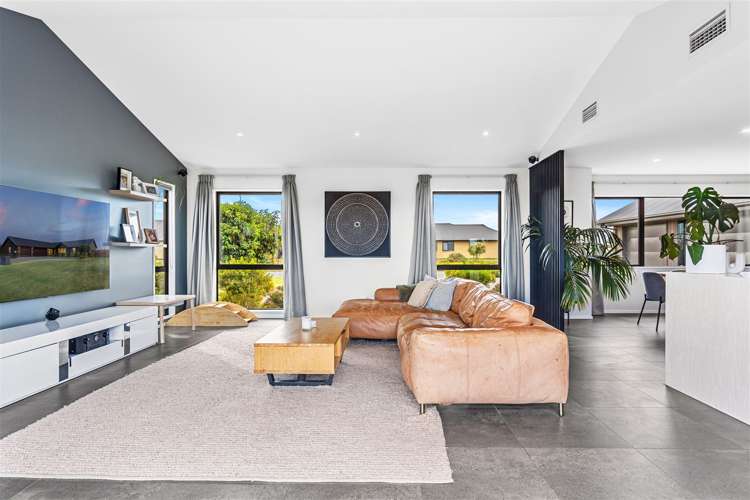 77 Kingsdowne Drive West Melton_14