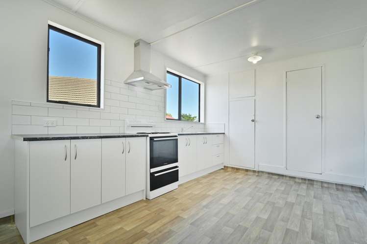 301 Ruru Place Camberley_1