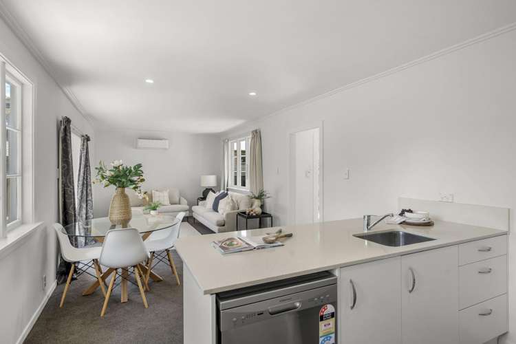 97 Bassett Street Burwood_9