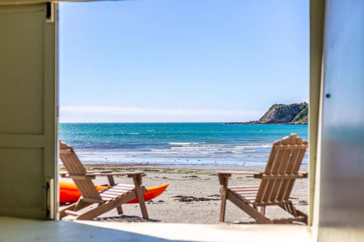 4 & 5 South Beach Road Titahi Bay_2