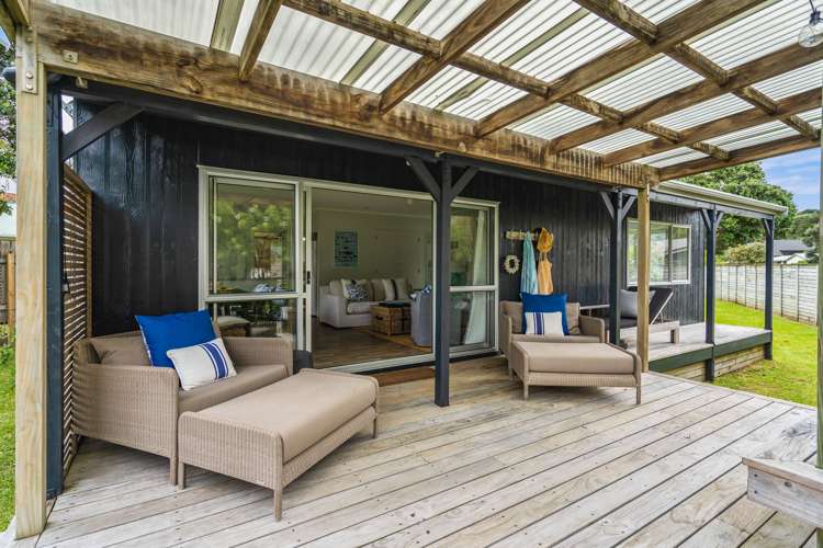 8 Ringer Avenue Matapouri_22