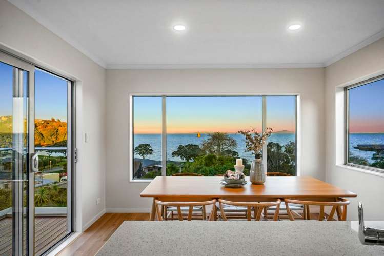 1053b Whangaparaoa Road_0
