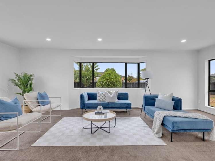 48 Forth Crescent Glenview_6