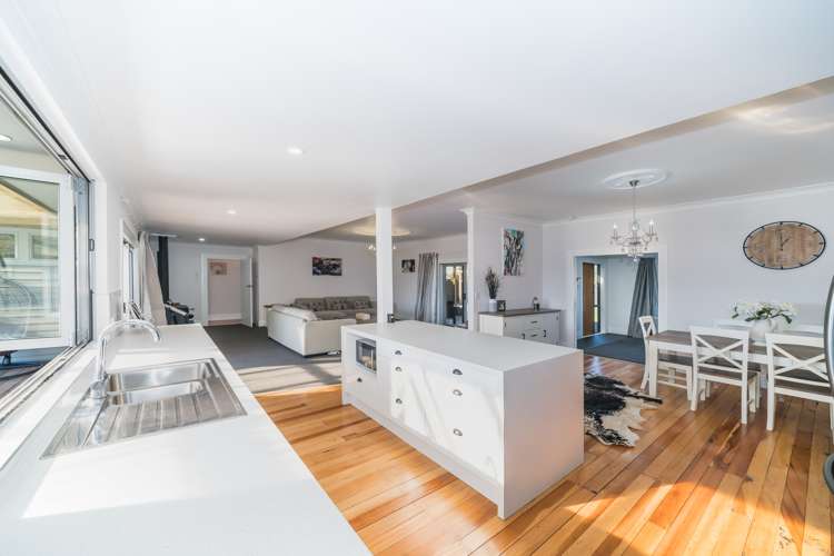 8 Russell Street Feilding_7