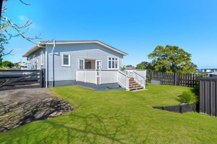 11 Beach Road Glenbrook_1