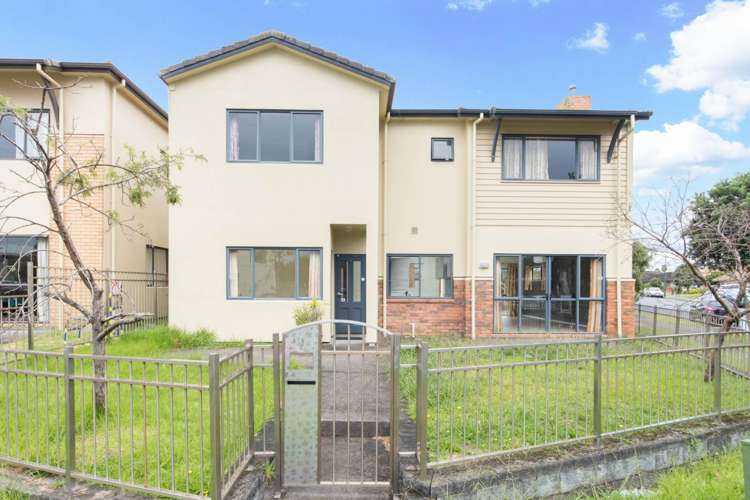 1 Triumph Road Flat Bush_1