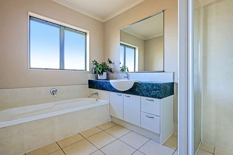 12 Pinotage Drive Greenmeadows_17