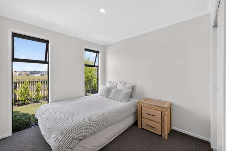 46 Hammick Crescent Pyes Pa_11