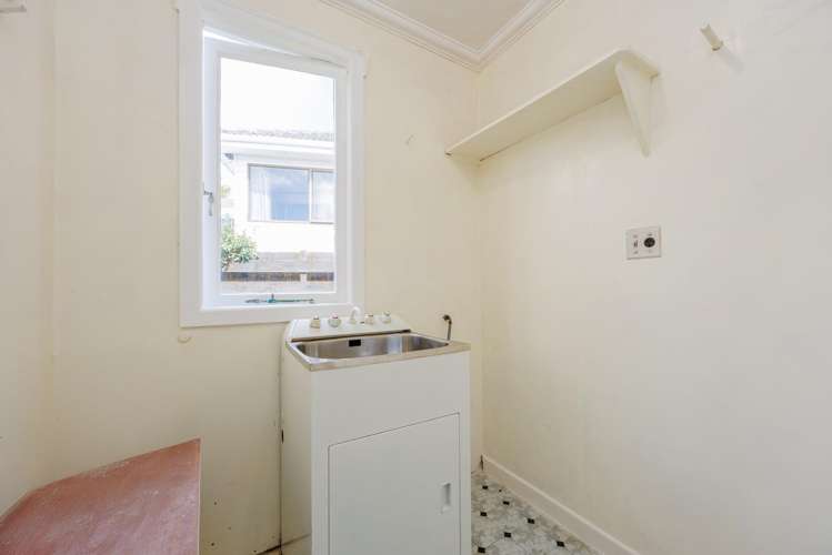 2/48 Churchill Road Murrays Bay_16