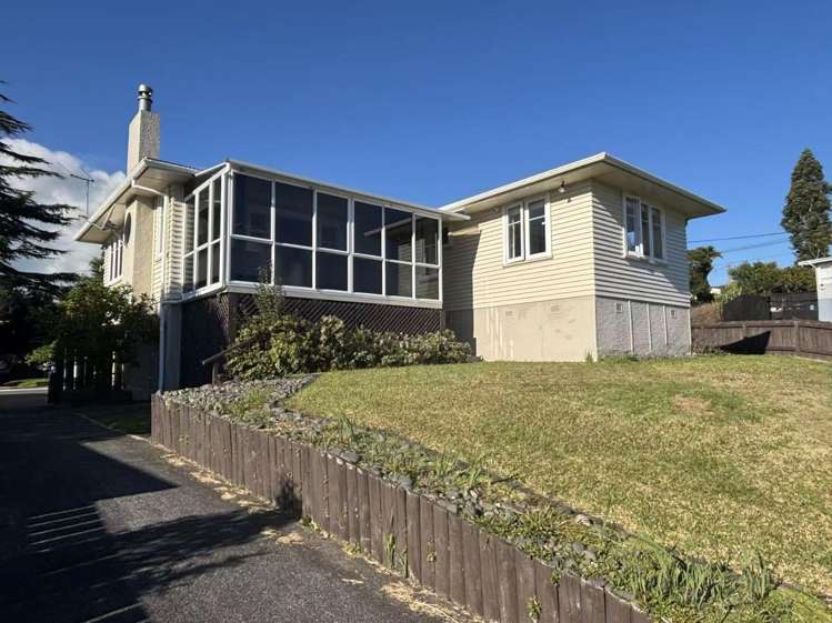 120 Vodanovich Road Te Atatu South_28