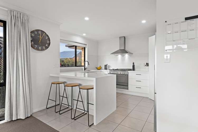 31 Chestnut Close Kelvin Grove_12