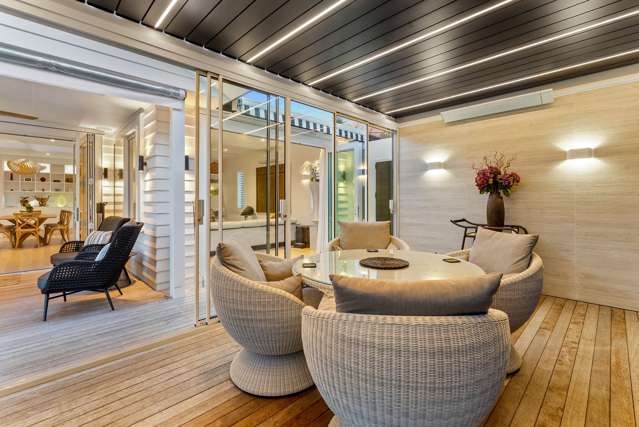 Single Level Luxury In Prime Mairangi Bay