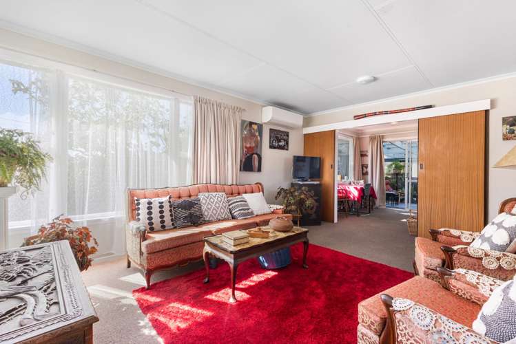 8 Omata Road Westown_13