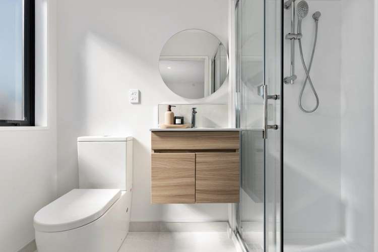 6 Gilberthorpes Road Islington_9