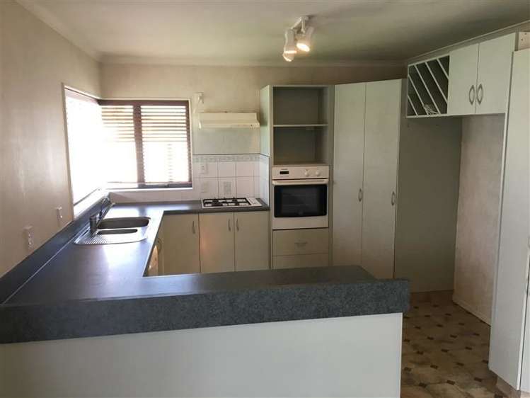 8 Lancewood Lane Roslyn_1