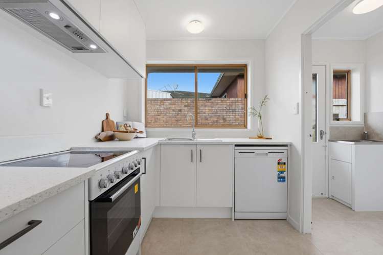 1/103 Glenmore Road Sunnyhills_7