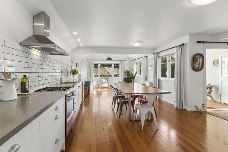 6 Ashleigh Crescent Miramar_13