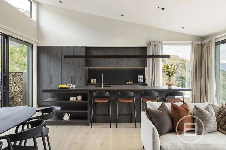 86 Middleton Road Queenstown Hill_3