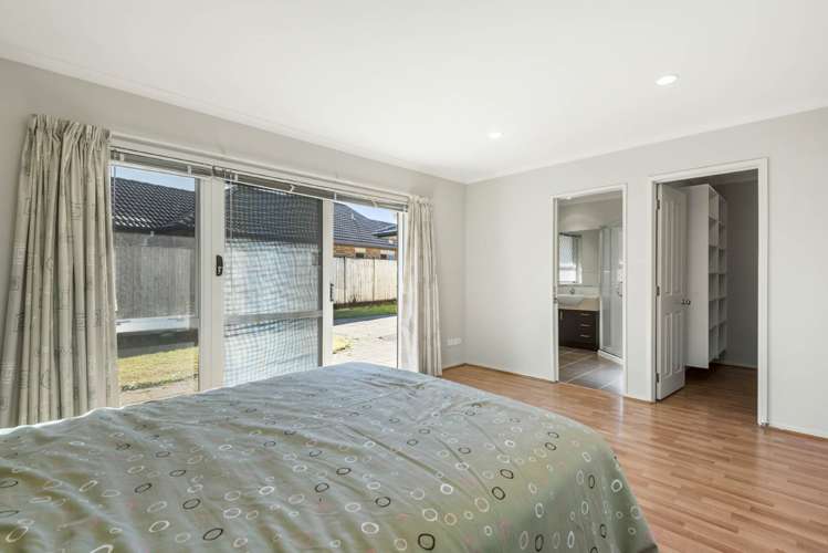 6 Banshire Close Flat Bush_11