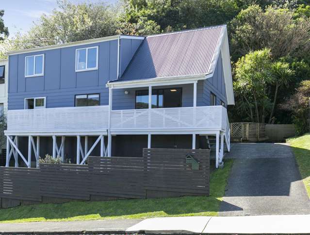 LOVELY 4 BEDROOM HOME IN KARORI