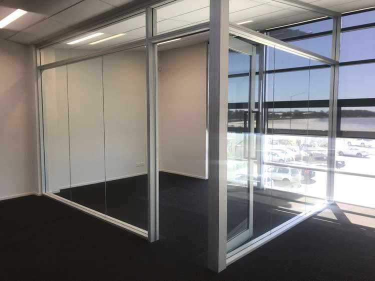 21-23 Humphreys Drive Ferrymead_2