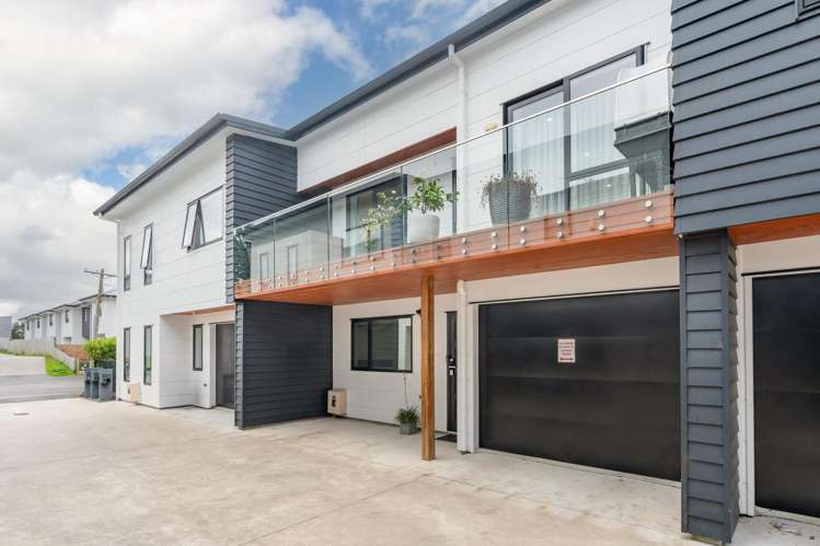 2/11 Gazeley Avenue Silverdale_18