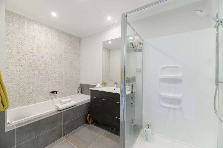 16 Hobsonville Point Road Hobsonville_12