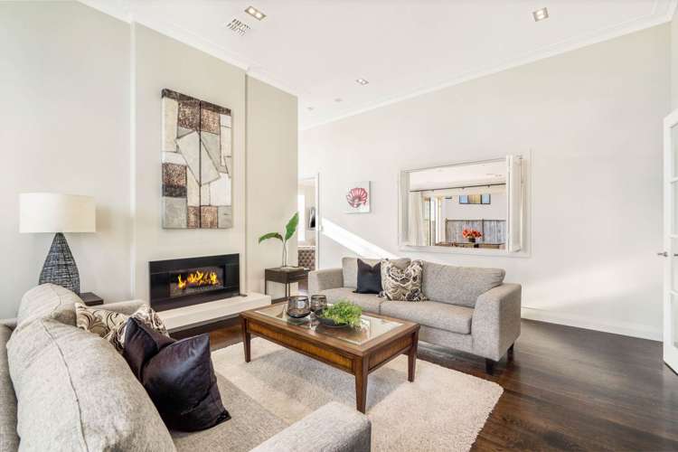 16 Fairhill Place Flat Bush_15