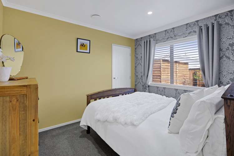 17 Hira Street Ohawe_20