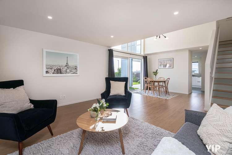 68 Cedarwood Street Woodridge_13