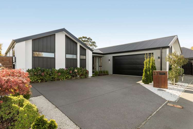 27 Irvines Track Halswell_22