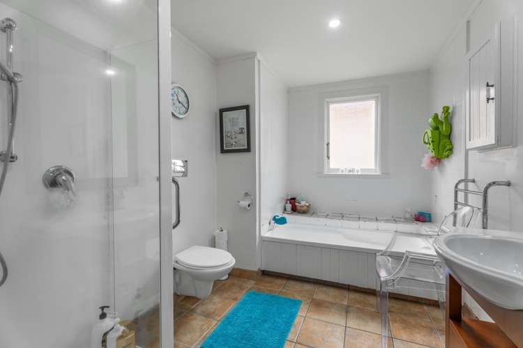 4 Tenterden Ave 1728_11