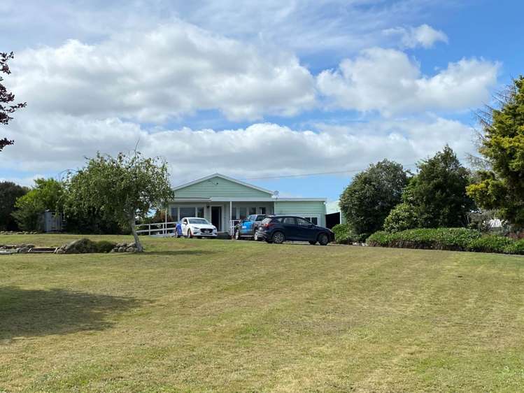 1667 Miranda Road Mangatangi_12