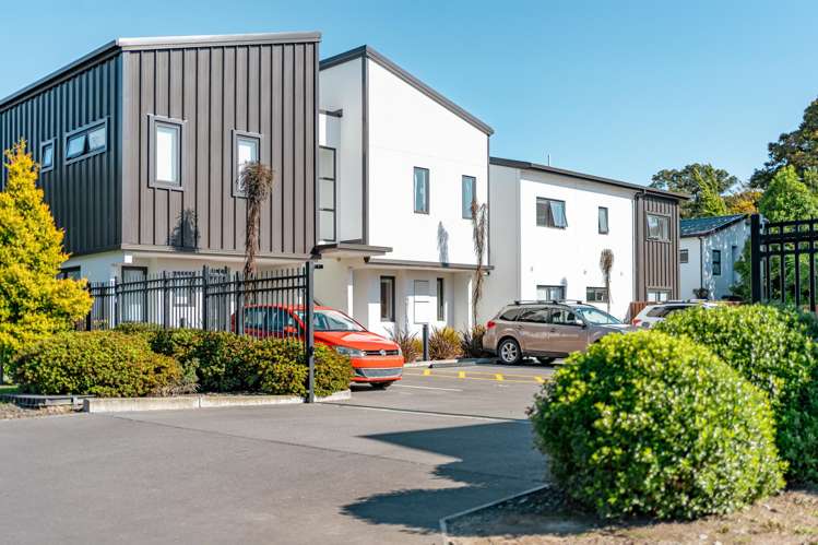 2/69 Suva Street Upper Riccarton_32