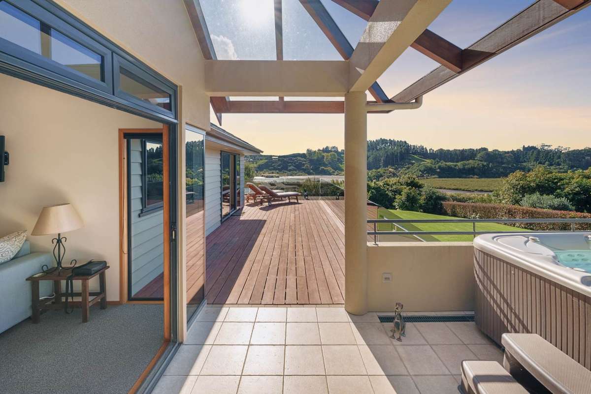 34 Te Karaka Drive_4