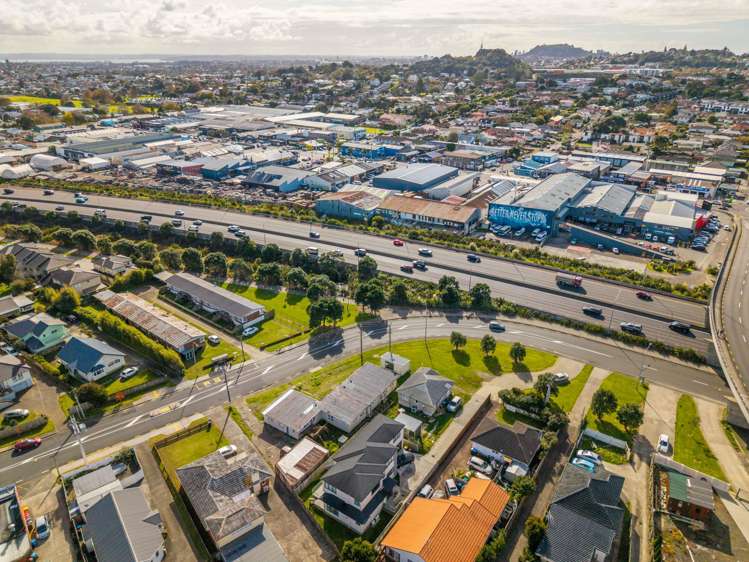 78 Melrose Road Mt Roskill_29
