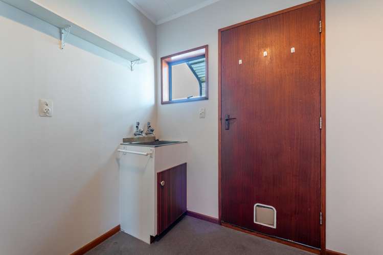 2/10 Miro Street Glenwood_13