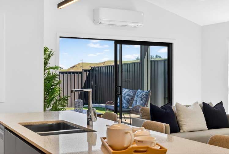 14 Annie Aranui Drive Poraiti_10