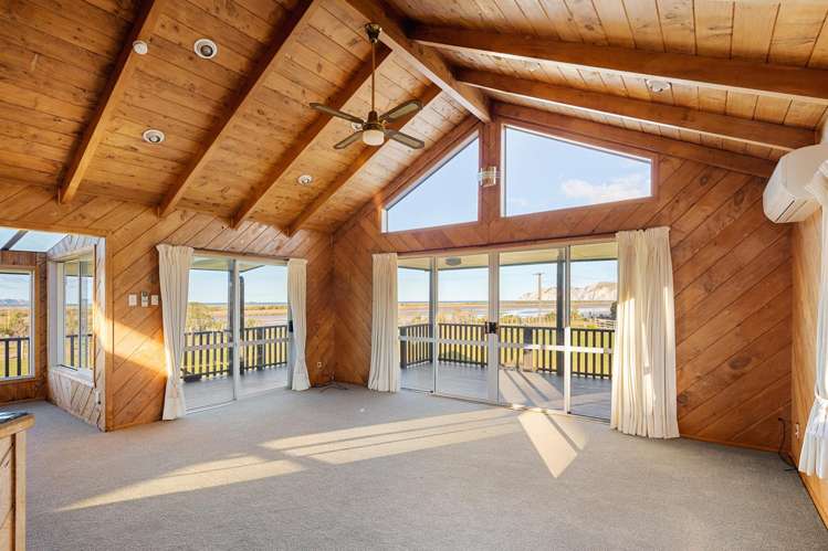 209 Browns Beach Road Muriwai_7