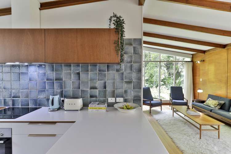 242 Glengarry Road Glen Eden_8